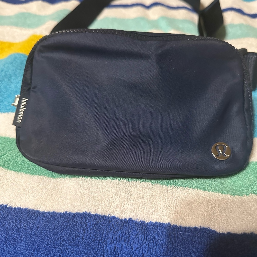 Lululemon Athletica Midnight Blue Belt Bag